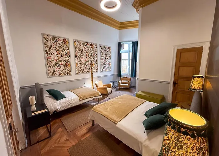 Happy House Hostel
